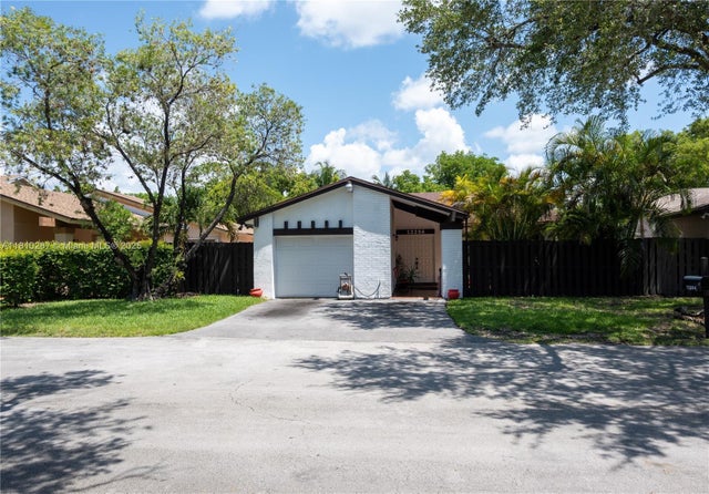 2 of 27 - 13284 Sw 108th St Cir, Miami, FL