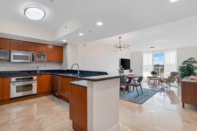 3 of 38 - 14951 Royal Oaks Ln 901, North Miami, FL