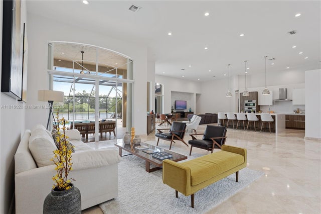 2 of 34 - 146 Dockside Cir, Weston, FL