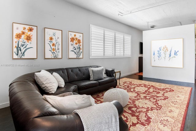3 of 15 - 1700 Meridian Ave 304, Miami Beach, FL