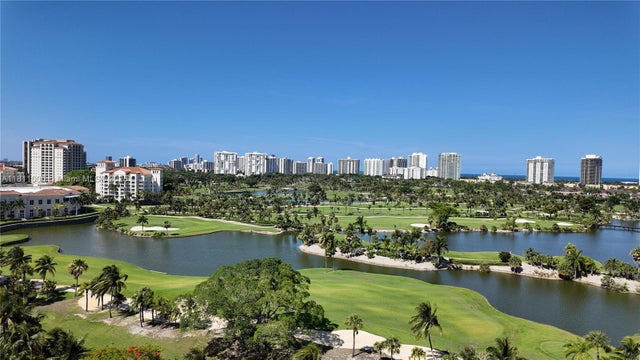 1 of 36 - 19501 W Country Club Dr 1213, Aventura, FL