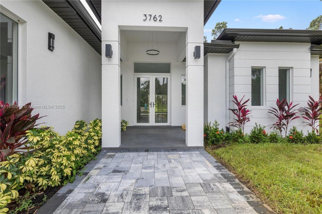 4 of 37 - 3762 32nd Ave Se, Naples, FL