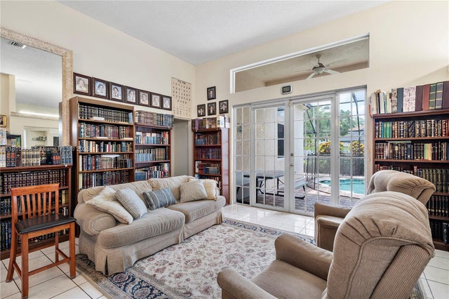 5 of 29 - 1357 Camellia Ln, Weston, FL