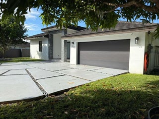 Photo of Listing #A11811114