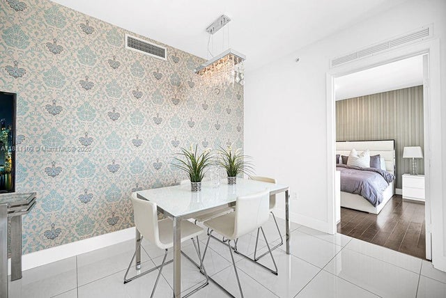 5 of 20 - 92 Sw 3rd St 4806, Miami, FL