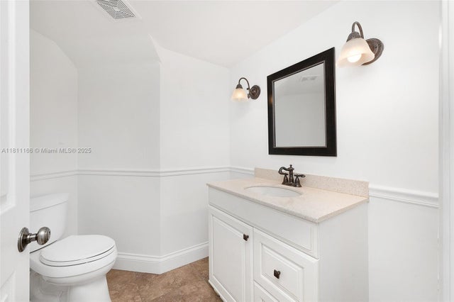 5 of 17 - 22300 Sands Point Dr, Boca Raton, FL