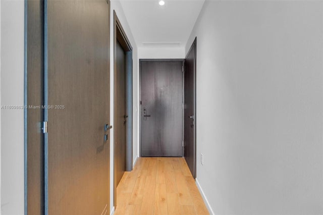 1 of 26 - 398 Ne 5th St 3503, Miami, FL