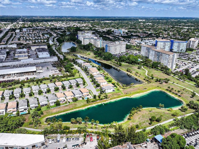 3 of 17 - 3800 Hillcrest Dr 903, Hollywood, FL