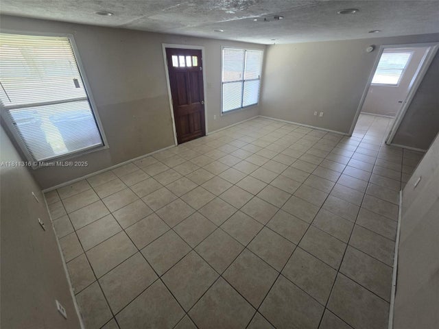4 of 25 - 1521 Richmond Road, Lakeland, FL