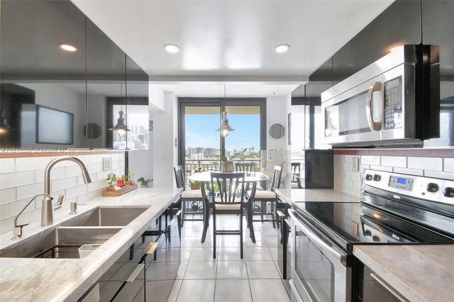 4 of 39 - 210 174th St 2212, Sunny Isles Beach, FL