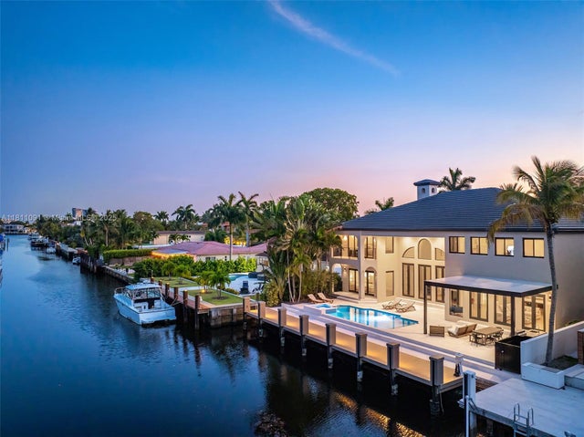 2 of 67 - 324 Coconut Isle Dr, Fort Lauderdale, FL
