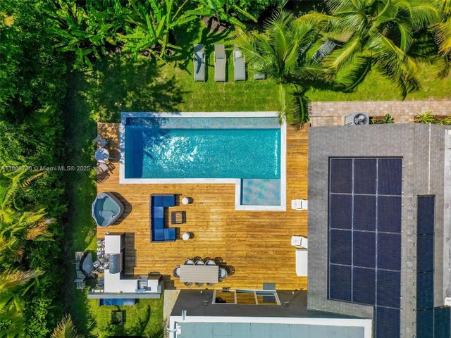 2 of 57 - 5943 Sw 62nd St, South Miami, FL