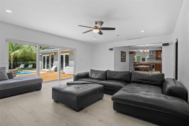 4 of 57 - 5943 Sw 62nd St, South Miami, FL