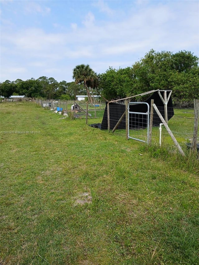 4 of 15 - 310 N Ffa Rd, Fort Pierce, FL