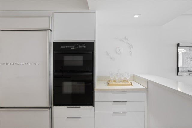 5 of 38 - 1800 S Ocean Dr 1708, Hallandale Beach, FL