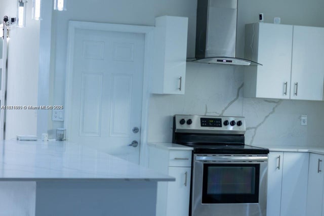 2 of 33 - 1371 Ne 42nd Ave, Homestead, FL