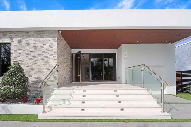 4 of 37 - 330 Sw 19th Rd, Miami, FL
