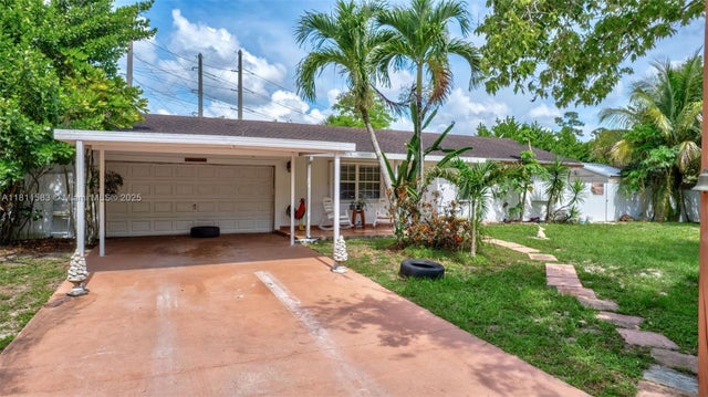 3 of 33 - 4035 N 110th Ave N, West Palm Beach, FL