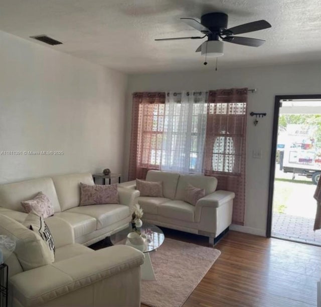 5 of 14 - 127 Nw 14th St, Homestead, FL