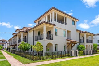 Photo of Listing #A11811597