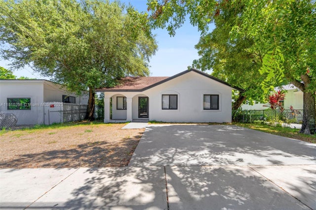 1 of 26 - 1360 Nw 59th St, Miami, FL