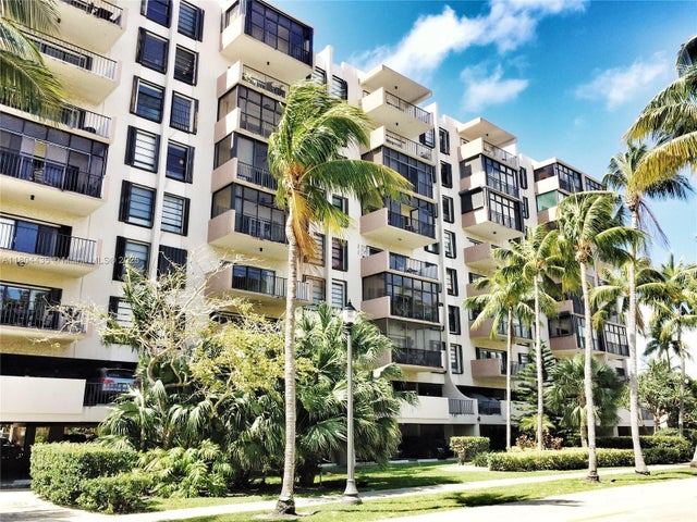 2 of 24 - 575 Crandon Blvd 808, Key Biscayne, FL