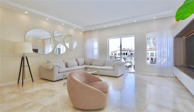 1 of 47 - 3900 Island Bl Ph 2, Aventura, FL