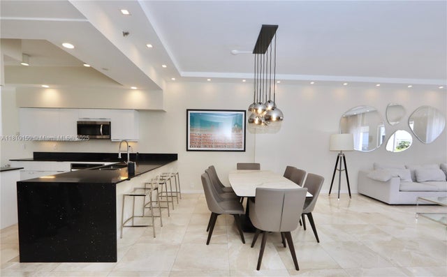 2 of 47 - 3900 Island Bl Ph 2, Aventura, FL