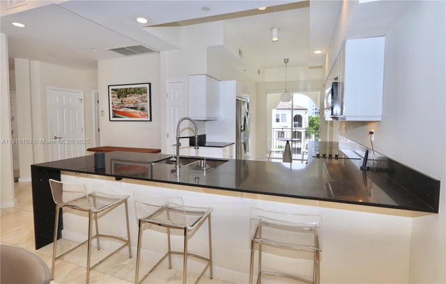 4 of 47 - 3900 Island Bl Ph 2, Aventura, FL
