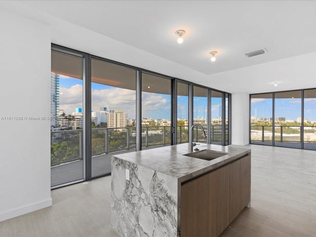 1 of 46 - 500 Alton Rd 805, Miami Beach, FL