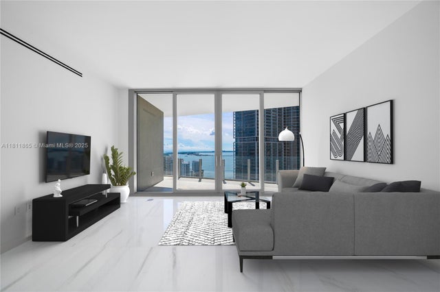 2 of 18 - 300 Biscayne Blvd Way 3606, Miami, FL