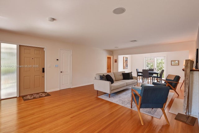 4 of 26 - 5620 Alhambra Cir, Coral Gables, FL