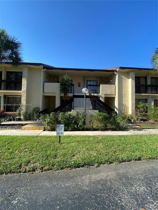 1 of 30 - 1945 Sw 15th St 61, Deerfield Beach, FL