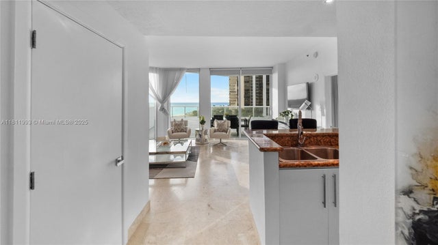 5 of 53 - 6515 Collins Ave 605, Miami Beach, FL