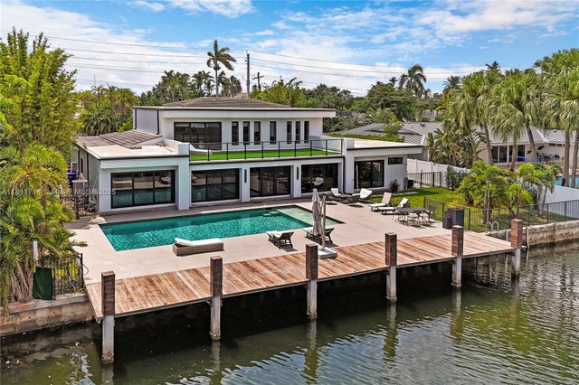 1 of 53 - 1601 Diplomat Pkwy, Hollywood, FL