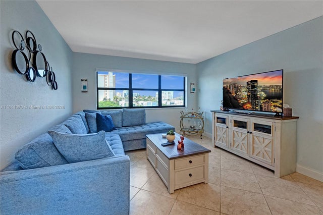 3 of 49 - 1201 S Ocean Dr 312n, Hollywood, FL