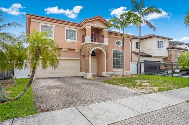 3 of 35 - 1724 Sw 154th Path, Miami, FL