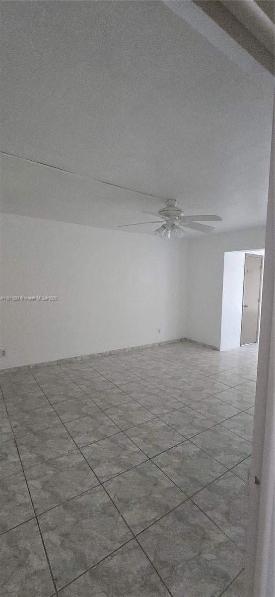 4 of 9 - 1400 Ne 191st St 225, Miami, FL