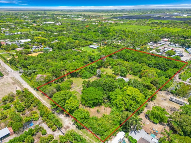 2 of 26 - 18900 Sw 186th St, Miami, FL