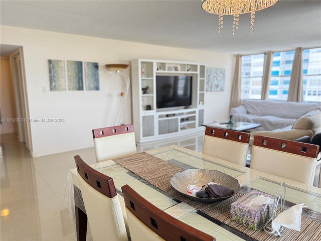 5 of 21 - 18051 Biscayne Blvd 1505, Aventura, FL