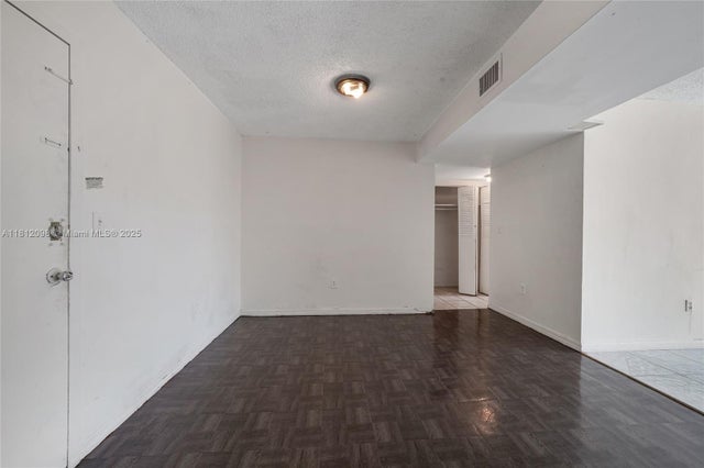 5 of 28 - 12500 Ne 15th Ave 402, North Miami, FL