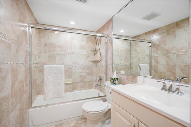 5 of 28 - 401 Golden Isles Dr 302, Hallandale Beach, FL