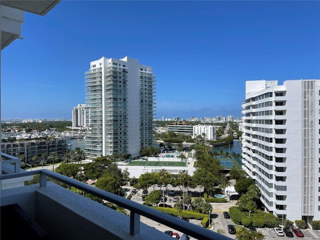 3 of 15 - 11 Island Ave 1408, Miami Beach, FL