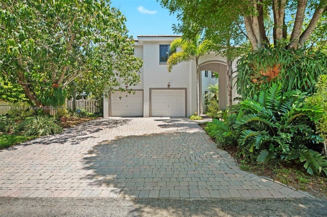 2 of 51 - 8205 Sw 171st Ter, Palmetto Bay, FL