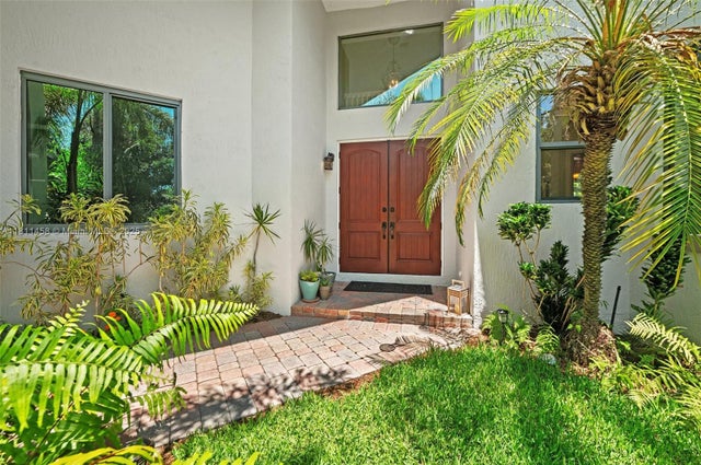 3 of 51 - 8205 Sw 171st Ter, Palmetto Bay, FL