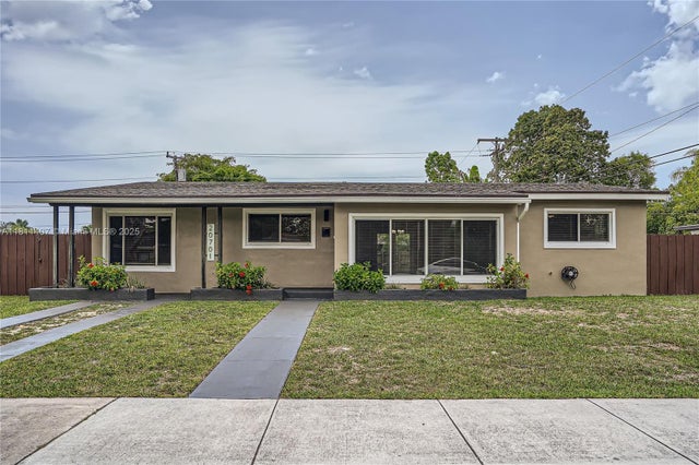 1 of 22 - 20701 Eagle Nest Rd, Cutler Bay, FL