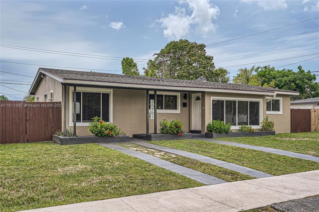 2 of 22 - 20701 Eagle Nest Rd, Cutler Bay, FL