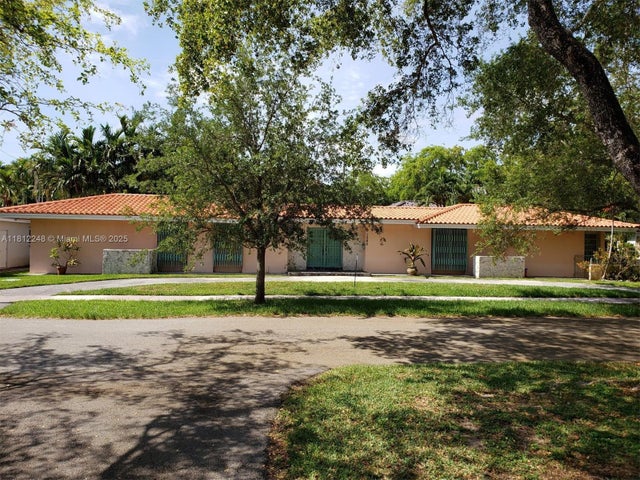 1 of 13 - 1240 La Mancha Ave, Coral Gables, FL