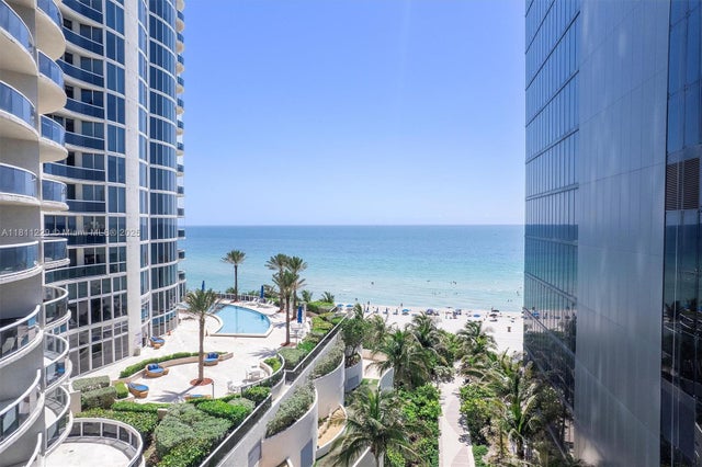 5 of 35 - 17201 Collins Ave 1205, Sunny Isles Beach, FL