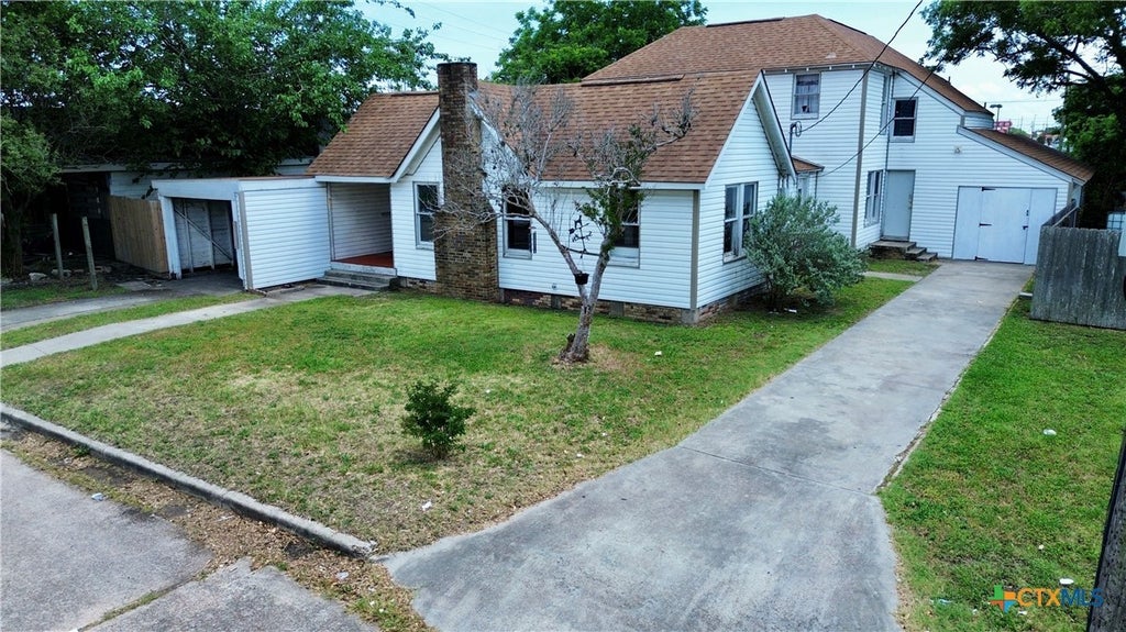 103 W Depot Street, Refugio